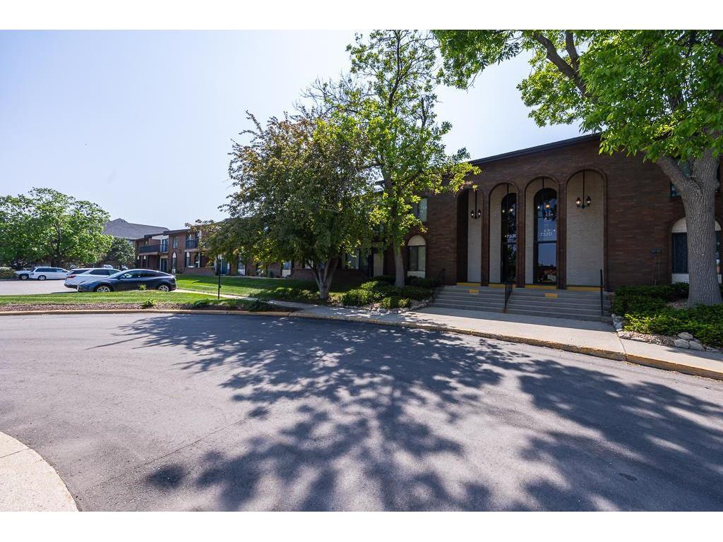 7330 York Avenue S #211 Edina MN 55435 6377277 image1