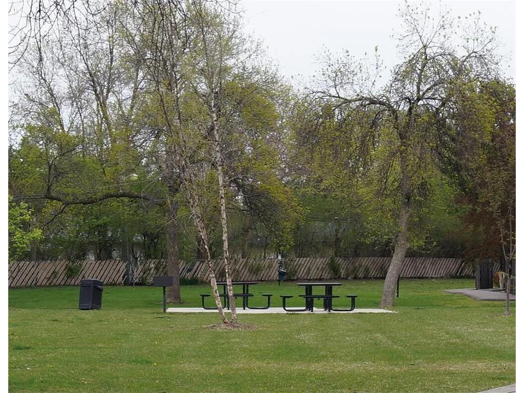 7332 72nd Lane N Brooklyn Park MN 55428 7052202 image16