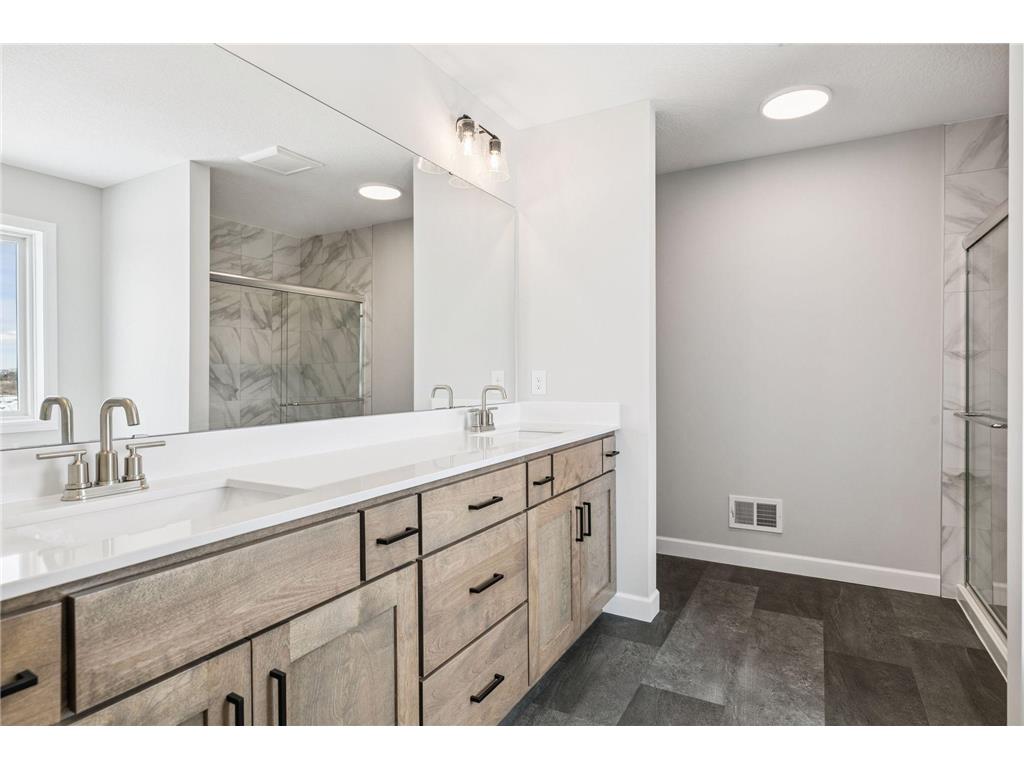 7334 Ambercrest Curve Inver Grove Heights MN 55077 7006279 image44
