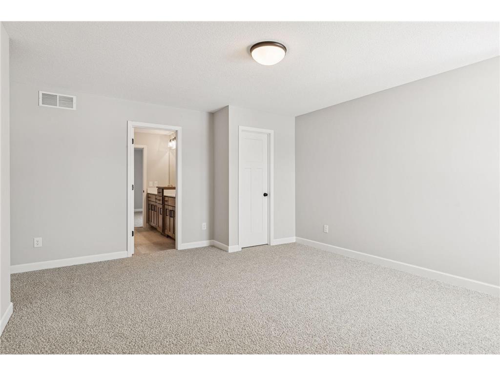 7334 Ambercrest Curve Inver Grove Heights MN 55077 7006279 image46