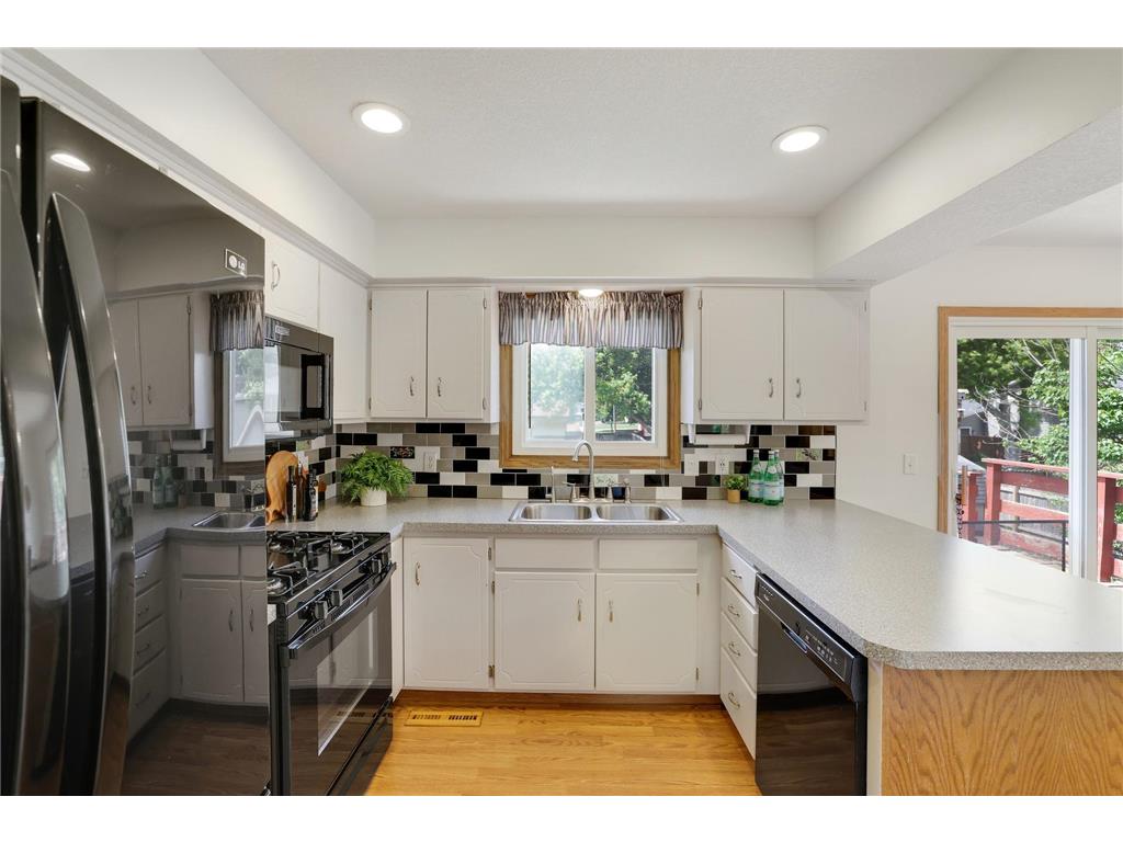 7337 116th Place N Champlin MN 55316 7039286 image10