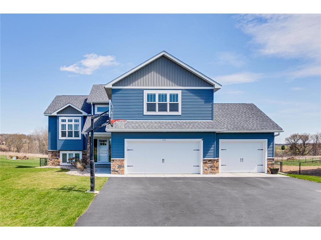 734 161st Street Hammond WI 54015 6509940 image1