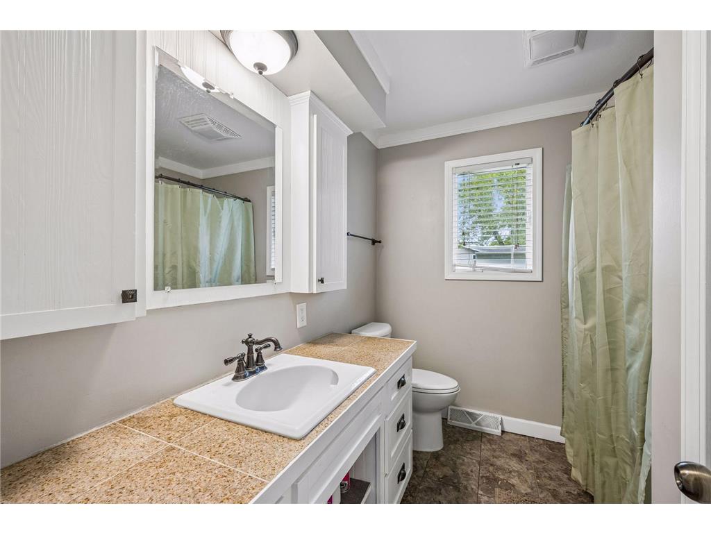 734 Merrill Street SW Hutchinson MN 55350 7088919 image14