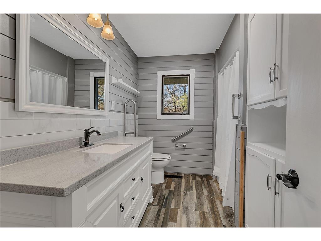 7344 26th Street NE Willmar MN 56201 - Point 6816421 image13