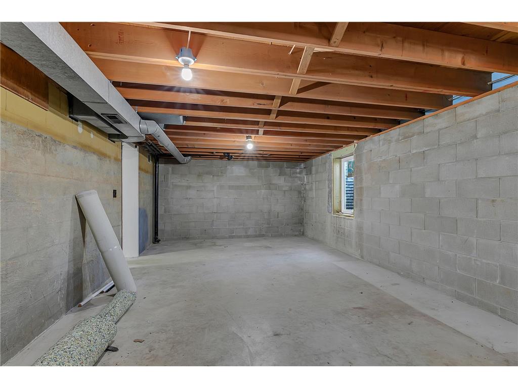 7344 26th Street NE Willmar MN 56201 - Point 6816421 image21