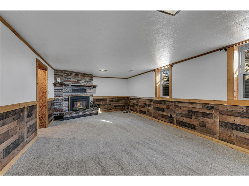 7344 26th Street NE Willmar MN 56201 - Point 6816421 image5