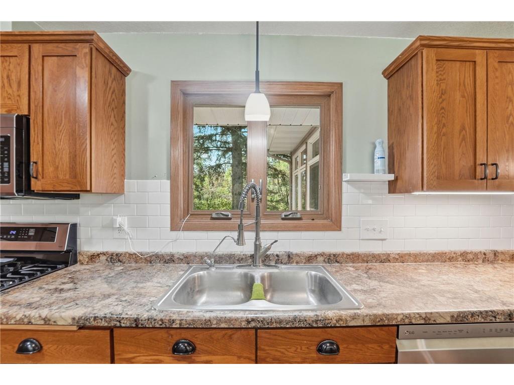 7344 26th Street NE Willmar MN 56201 - Point 7079535 image18