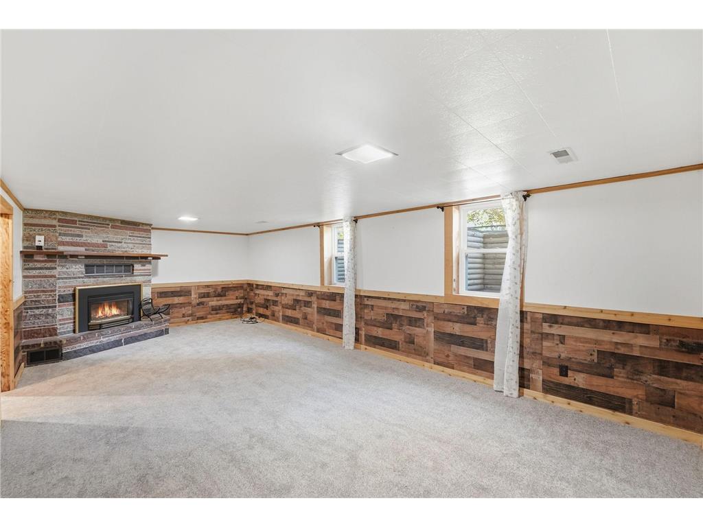 7344 26th Street NE Willmar MN 56201 - Point 7079535 image31