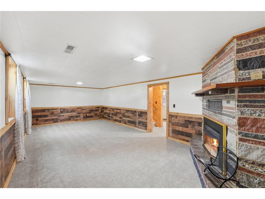 7344 26th Street NE Willmar MN 56201 - Point 7079535 image32