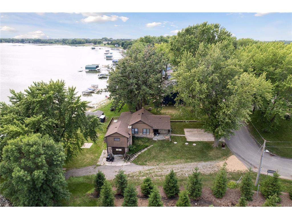 7345 W Shoreline Drive, Waconia, MN, 55387 MLS 6247328 Edina Realty