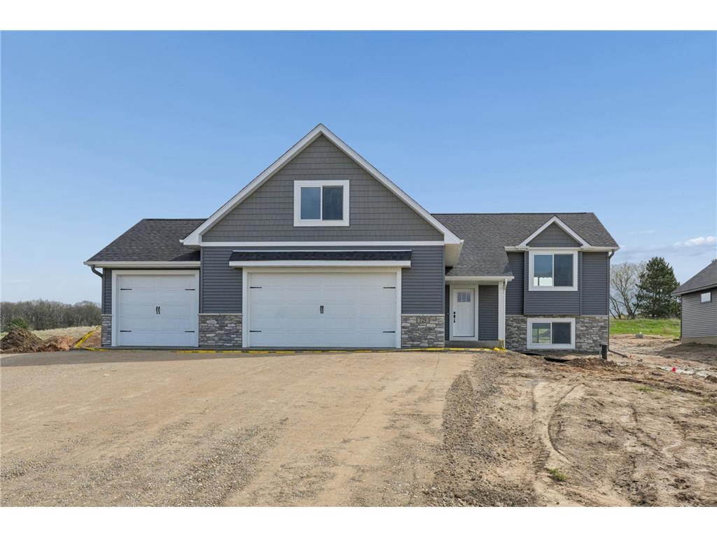 735 163rd Street Hammond WI 54015 7105651 image1