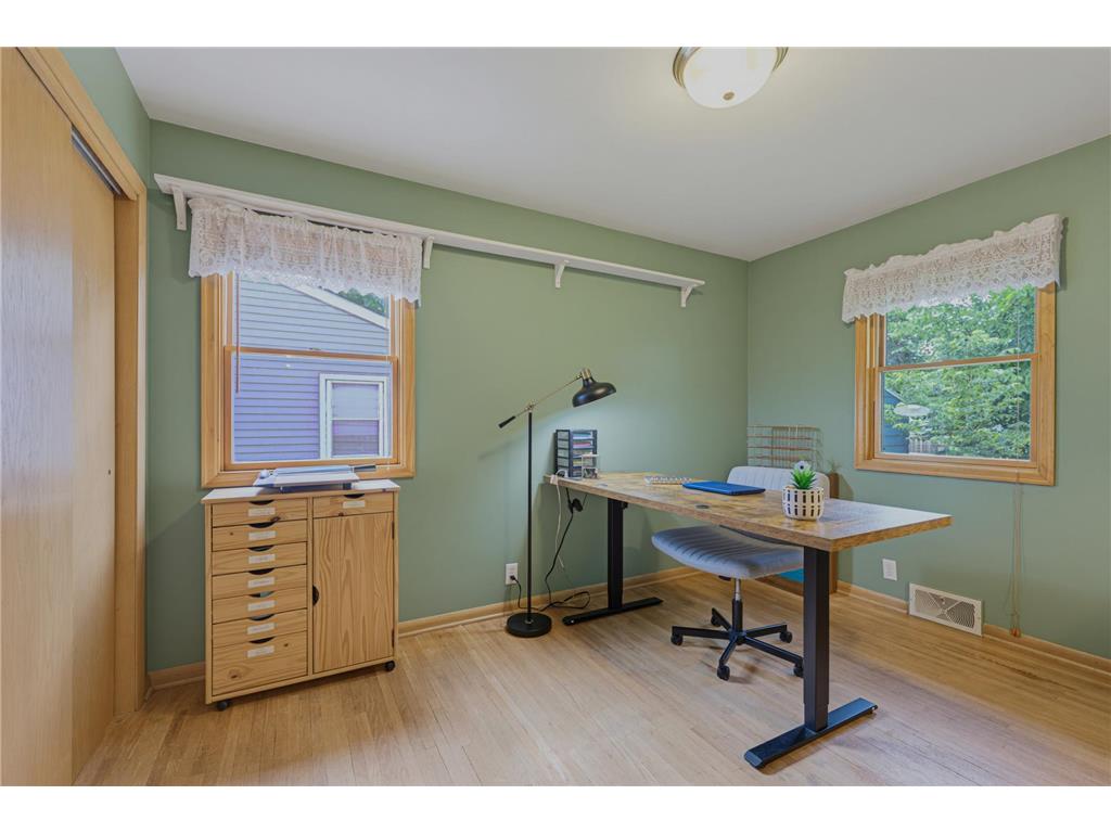 735 E 4th Street Litchfield MN 55355 7094468 image10