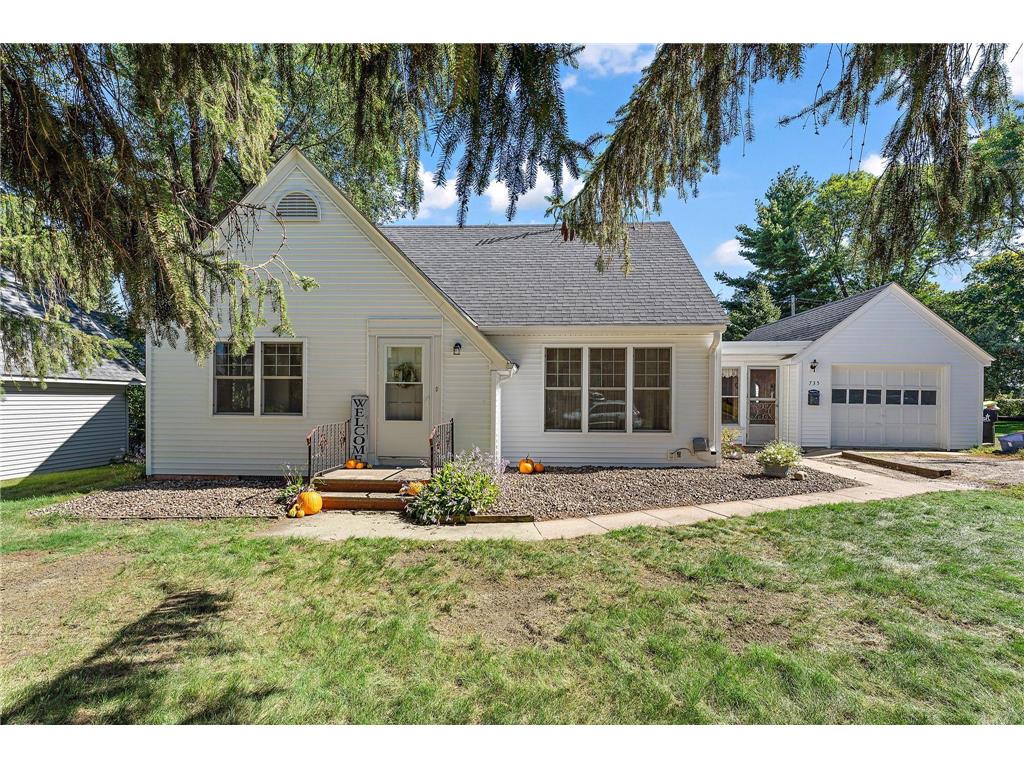 735 Lincoln Avenue, Zumbrota, MN, 55992 MLS 6263605 Edina Realty