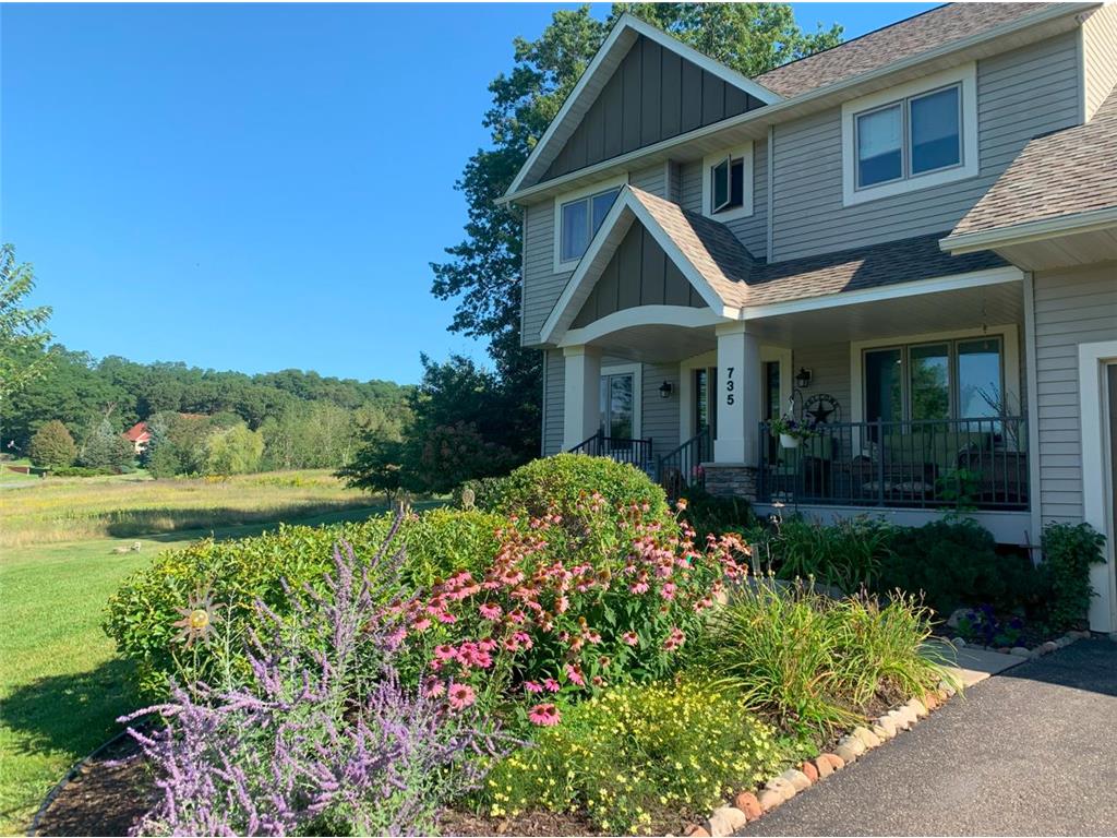 735 Regal Ridge Circle, Hudson Twp, WI, 54016 MLS 6347630 Edina Realty