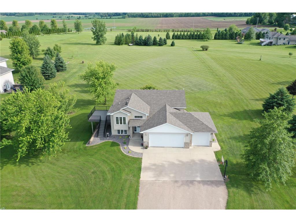 735 Riverwood Court Elgin MN 55932 6741849 image1