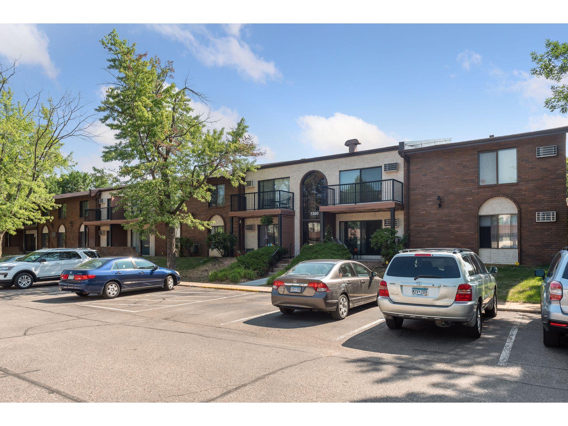 7350 York Avenue S 109, Edina, MN 55435 MLS 6027973 Edina Realty