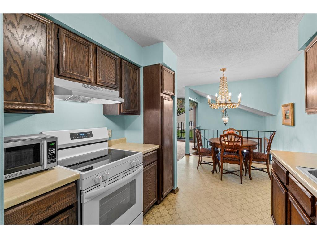 7357 Landau Drive Bloomington MN 55438 7074758 image15
