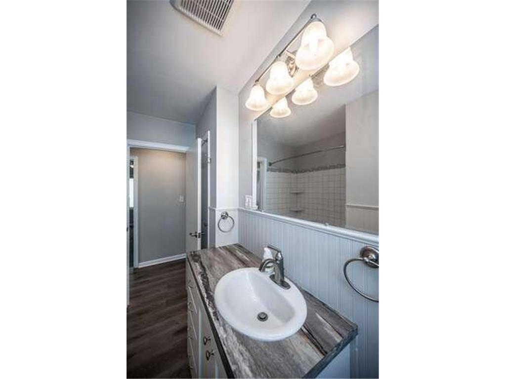 736 3rd Avenue E Shakopee MN 55379 7005449 image12