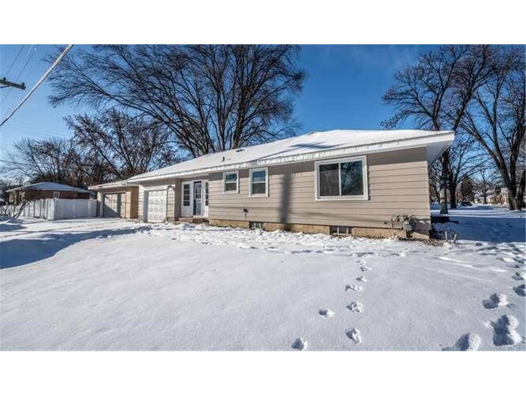 736 3rd Avenue E Shakopee MN 55379 7005449 image2