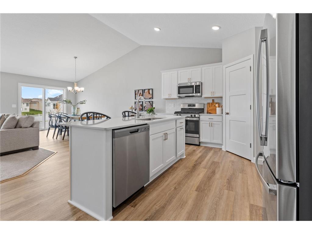 736 Blackbird Circle Delano MN 55328 7006552 image2