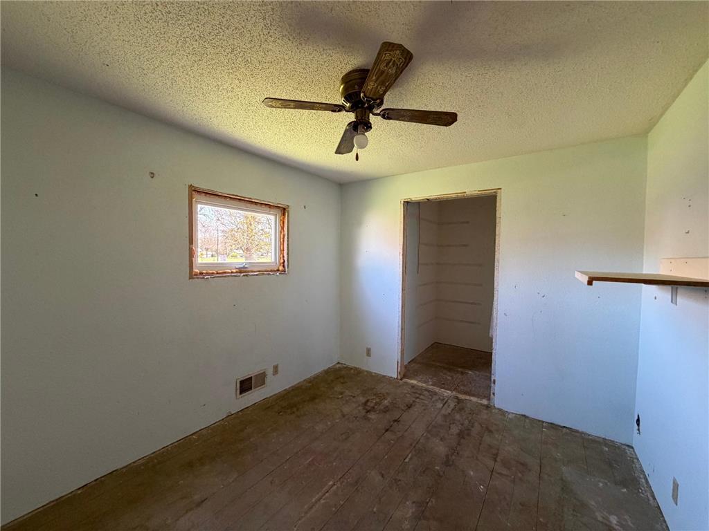 736 Cedar Avenue Westbrook MN 56183 7047409 image11
