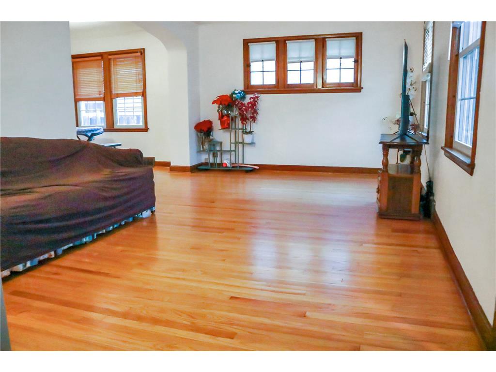 736 Cottage Avenue E Saint Paul MN 55106 7058745 image11