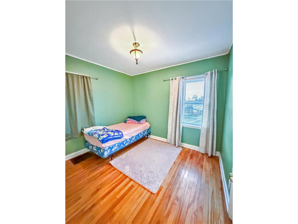 736 Cottage Avenue E Saint Paul MN 55106 7058745 image20
