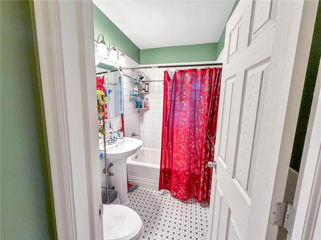 736 Cottage Avenue E Saint Paul MN 55106 7058745 image25