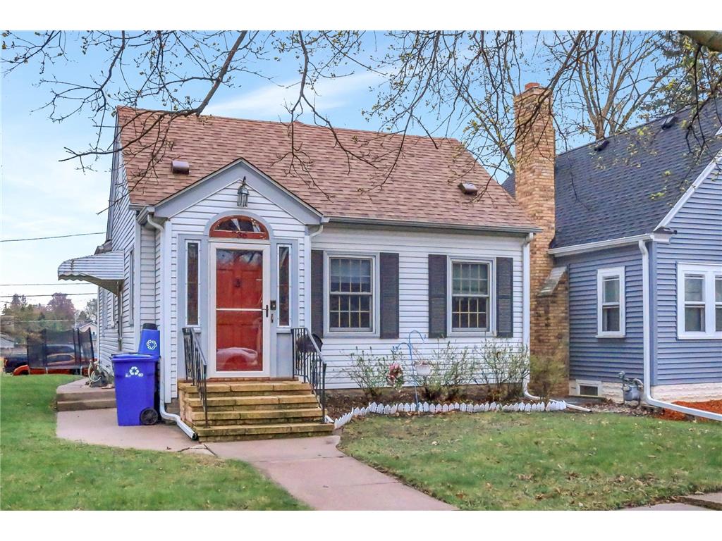 736 Cottage Avenue E Saint Paul MN 55106 7058745 image3