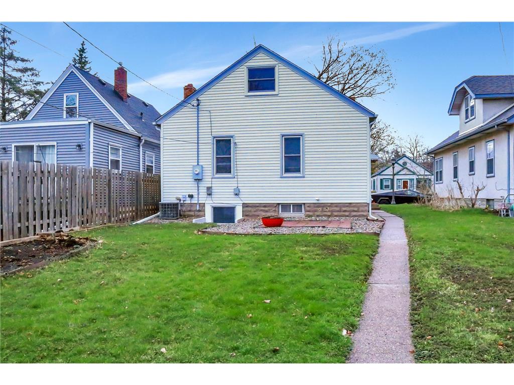736 Cottage Avenue E Saint Paul MN 55106 7058745 image6