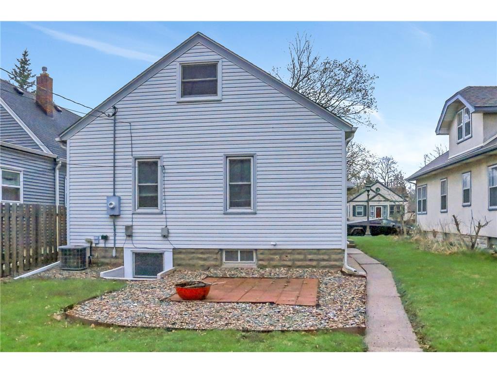 736 Cottage Avenue E Saint Paul MN 55106 7058745 image8