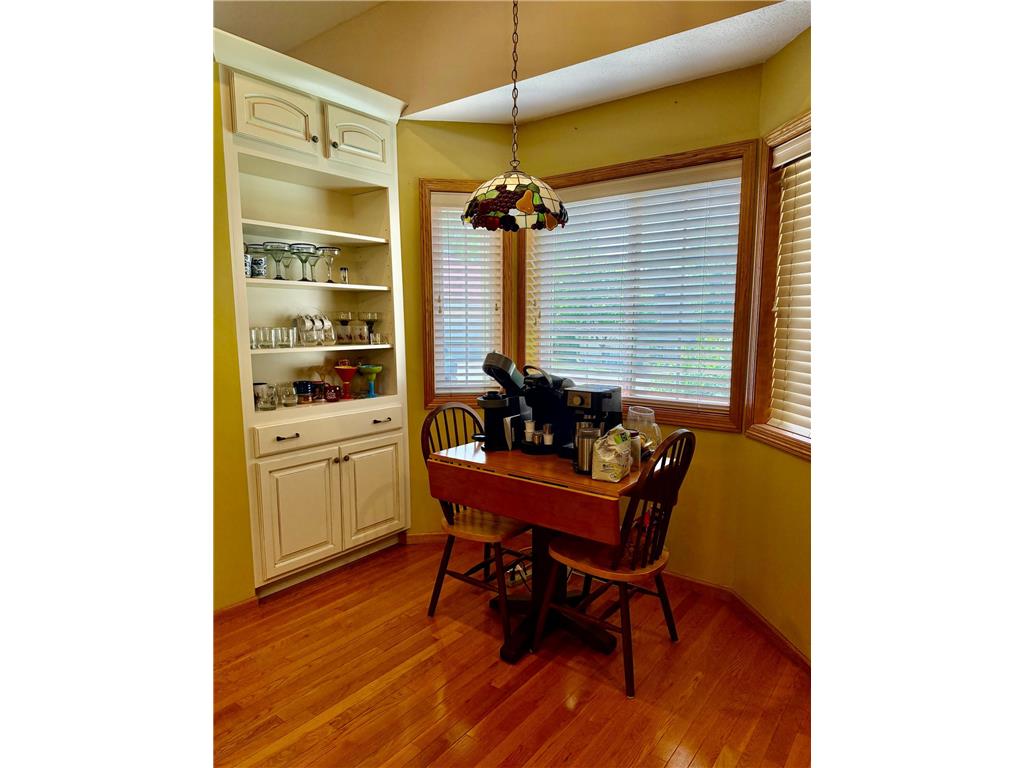 736 E Nicollet Boulevard Burnsville MN 55337 7060101 image6