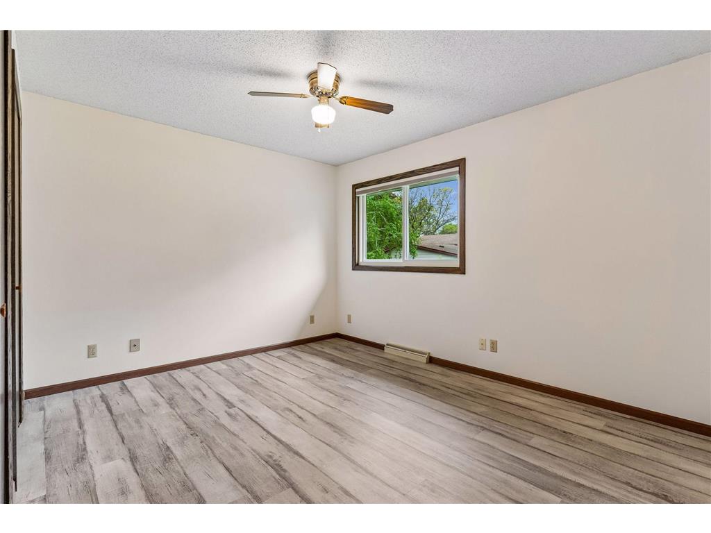 7360 Pinetree Lane NE Fridley MN 55432 7059699 image21