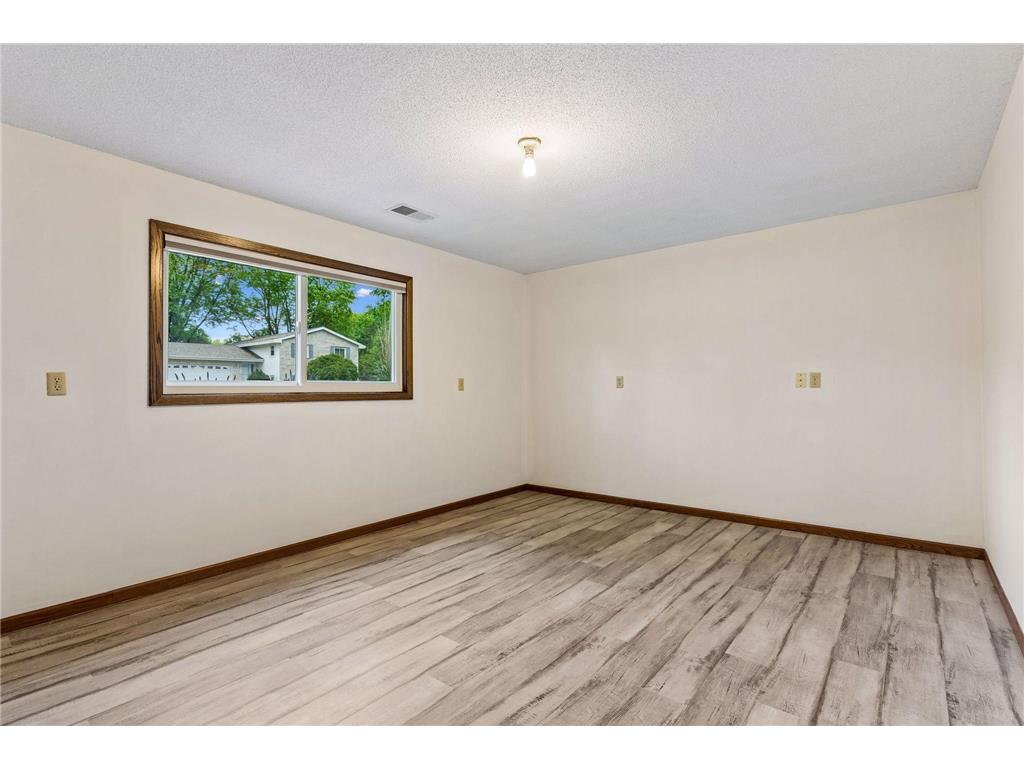7360 Pinetree Lane NE Fridley MN 55432 7059699 image32