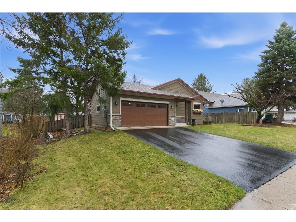 7361 Hunters Run Eden Prairie MN 55346 7049552 image2