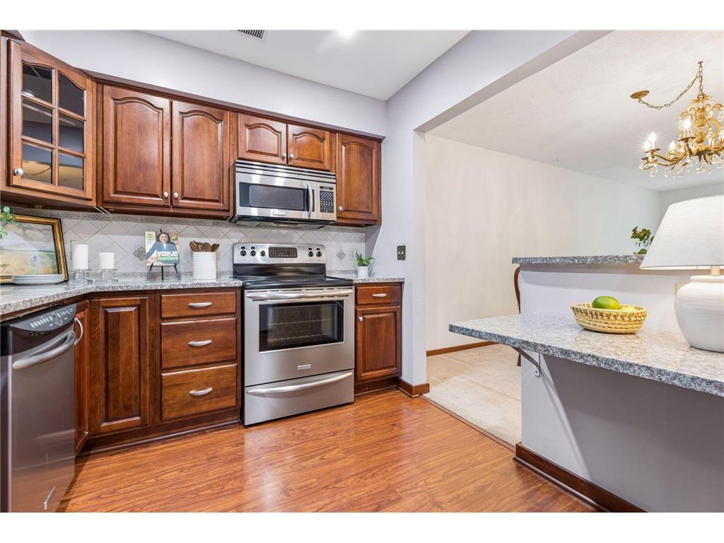 7361 W Franklin Avenue Saint Louis Park MN 55426 7038086 image16