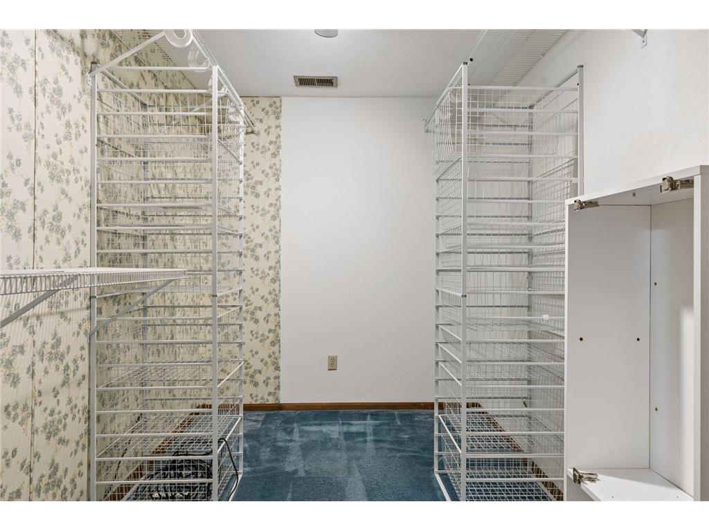 7361 W Franklin Avenue Saint Louis Park MN 55426 7038086 image25