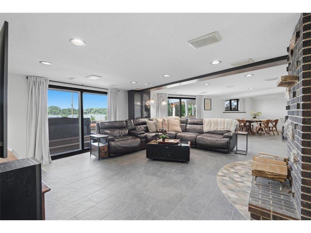 737 Carla Lane Little Canada MN 55109 - Gervais 7088236 image33
