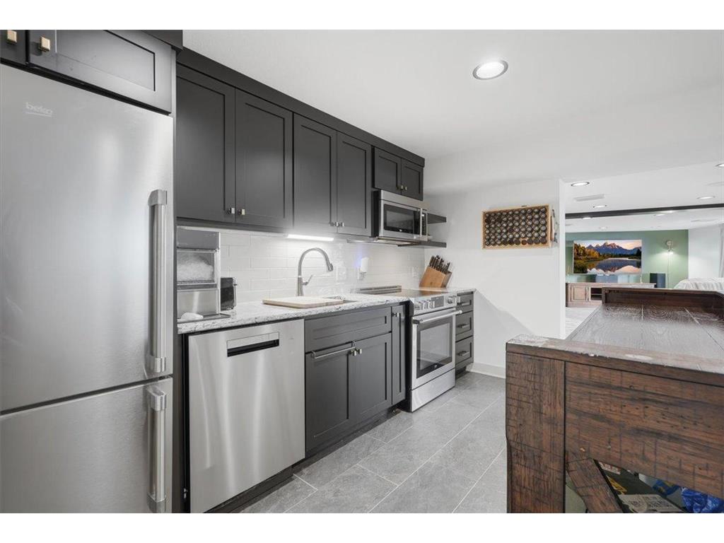 737 Carla Lane Little Canada MN 55109 - Gervais 7088236 image36