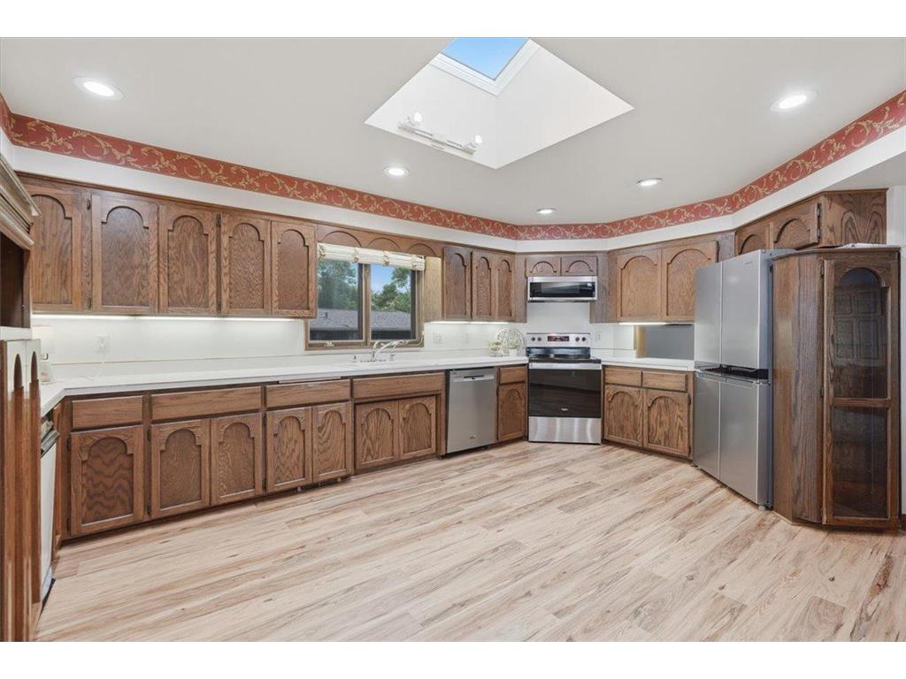 737 Carla Lane Little Canada MN 55109 - Gervais 7088236 image4