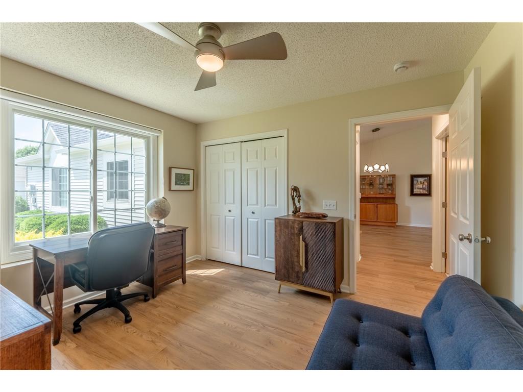 737 Markgrafs Lake Draw Woodbury MN 55129 - Markgrafs 7100459 image15