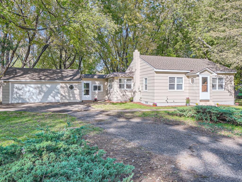 737 N Oak Drive Vadnais Heights MN 55127 6449854 image1