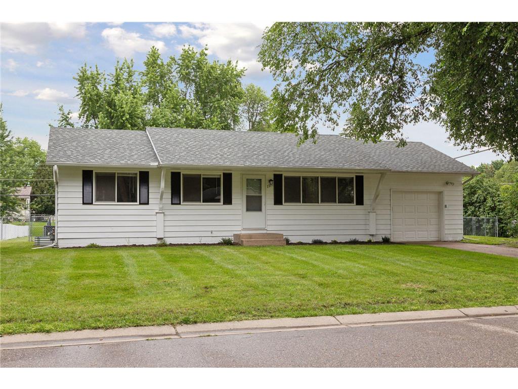 7371 165th Street W Lakeville MN 55068 6557715 image1