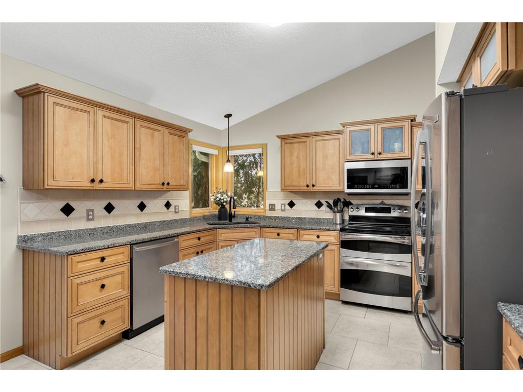 7373 Moonlight Lane Eden Prairie MN 55346 7022693 image7