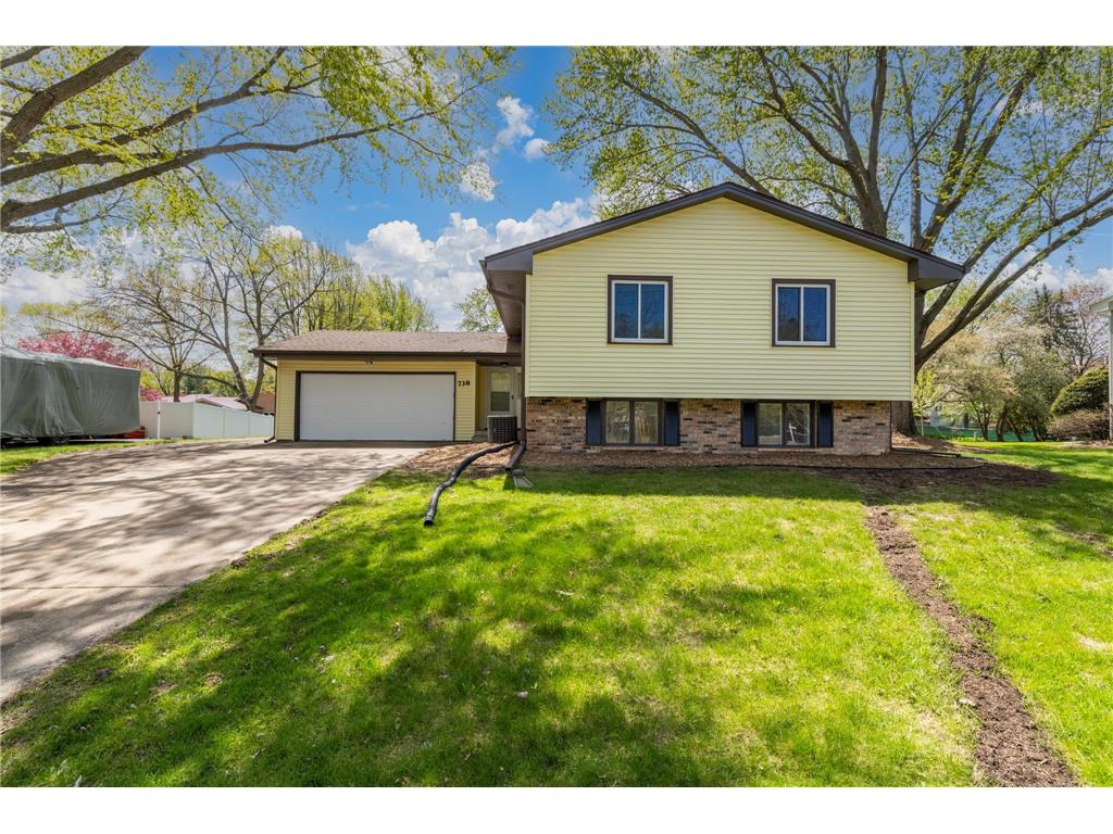 738 County Road B E Maplewood MN 55117 7068119 image7