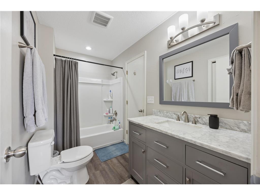 738 N Hay Lake Road Eagan MN 55123 7023522 image11