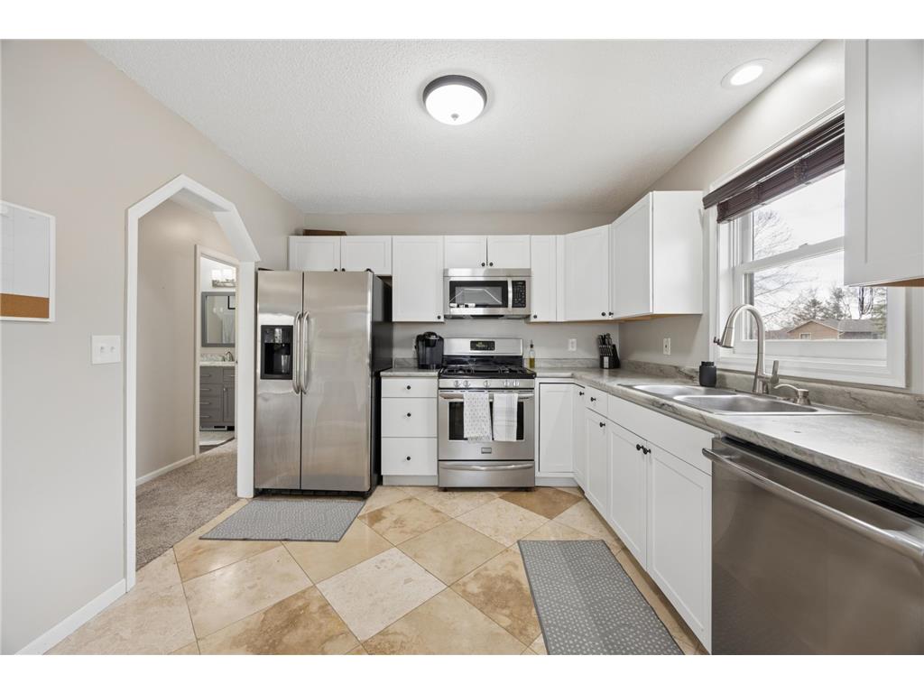 738 N Hay Lake Road Eagan MN 55123 7023522 image6