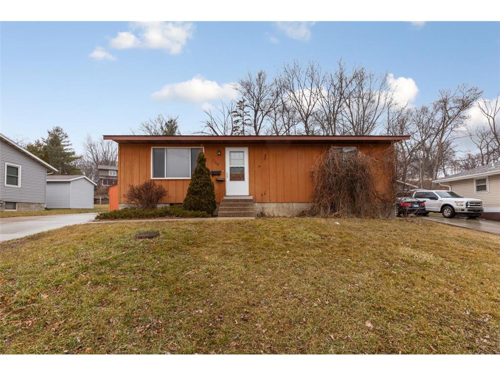 738 Willow Street Faribault MN 55021 6489852 image1