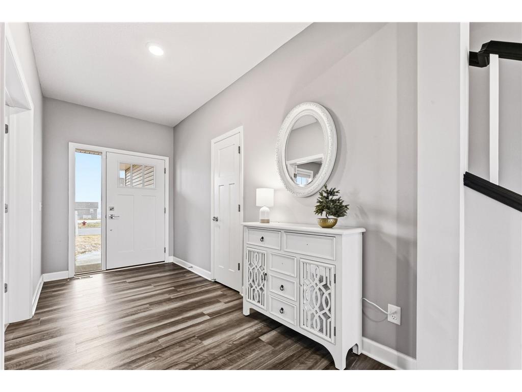 7385 203rd Street W Lakeville MN 55044 7023375 image5