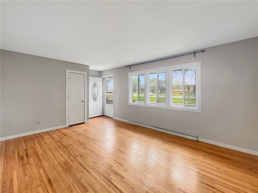 7385 University Avenue NE Fridley MN 55432 7016789 image2